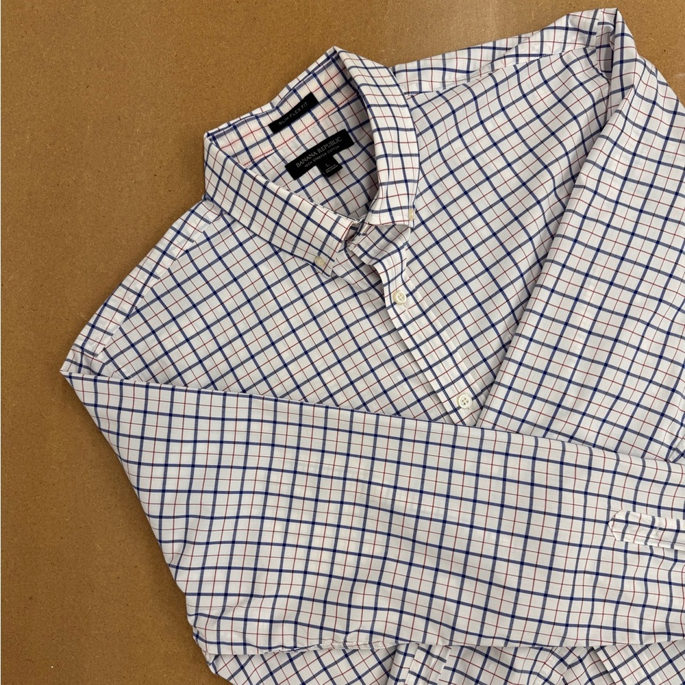 Banana Republic Men's Red White and Blue Checkered Dress Shirt